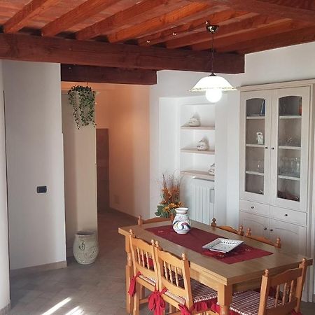 Beautiful Apartment With Exclusive Garden And Terrace Monteverdi Marittimo Exteriör bild